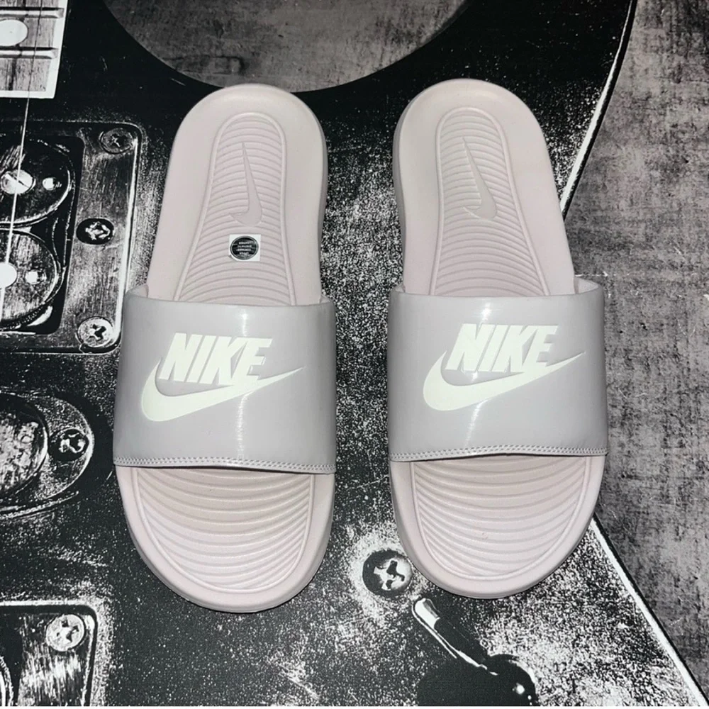 NEW Nike Slides