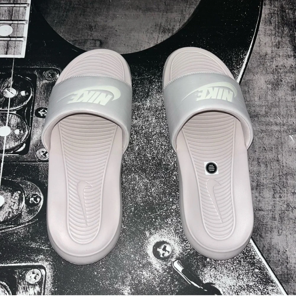 NEW Nike Slides