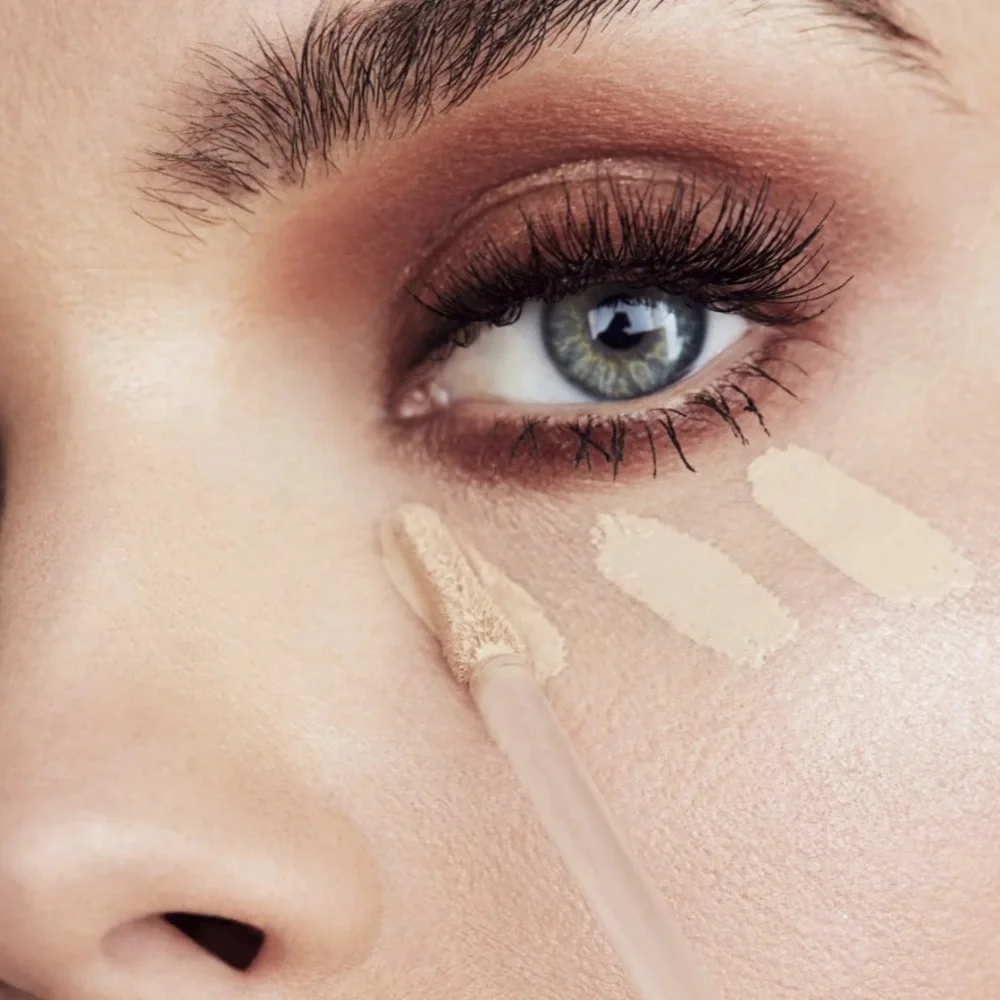 Iconic London Seamless Concealer Lightest Nude