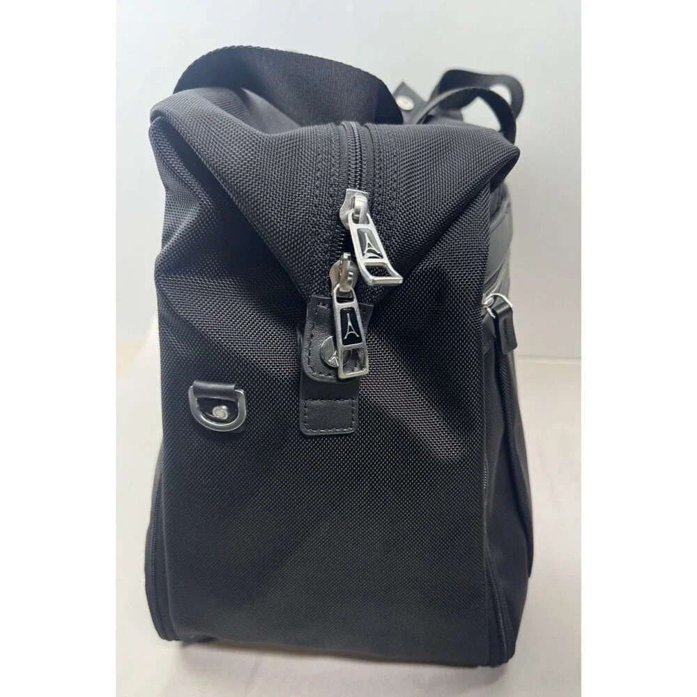 Travelpro this duffel