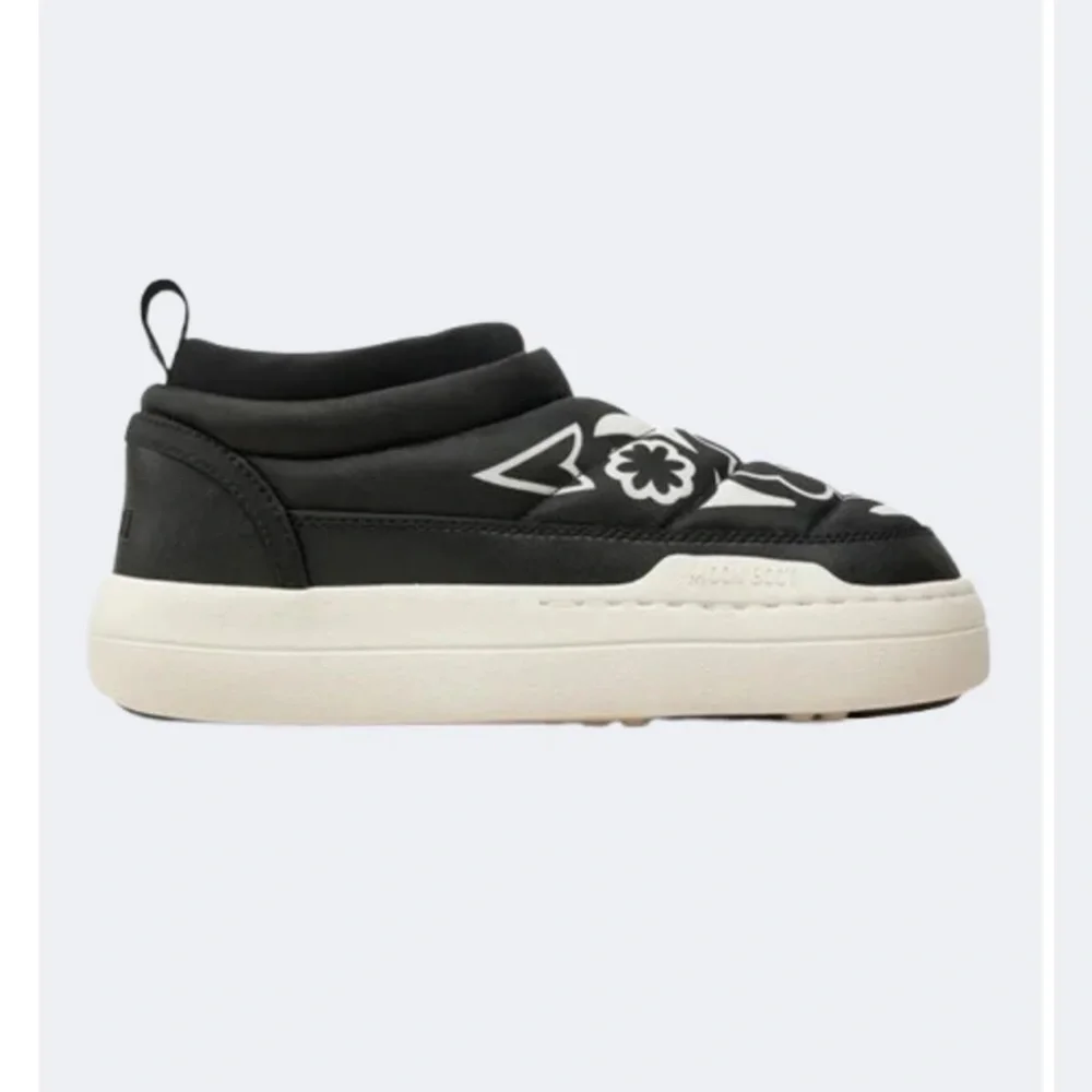 Moon Boot venturing into