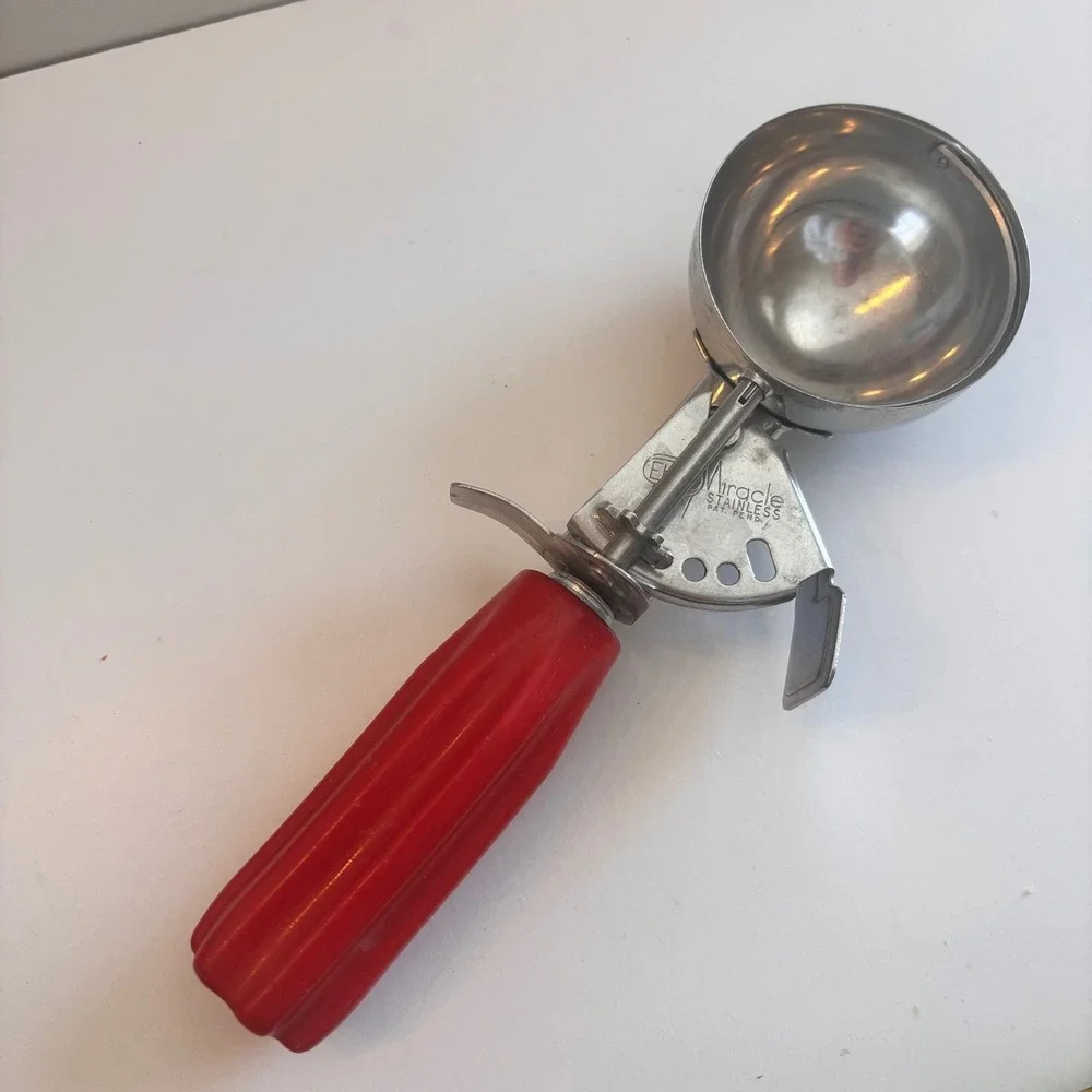Miracle Stainless Ice Cream Scoop Red Handle‎ Vintage Kitchen Tool Pat Pend