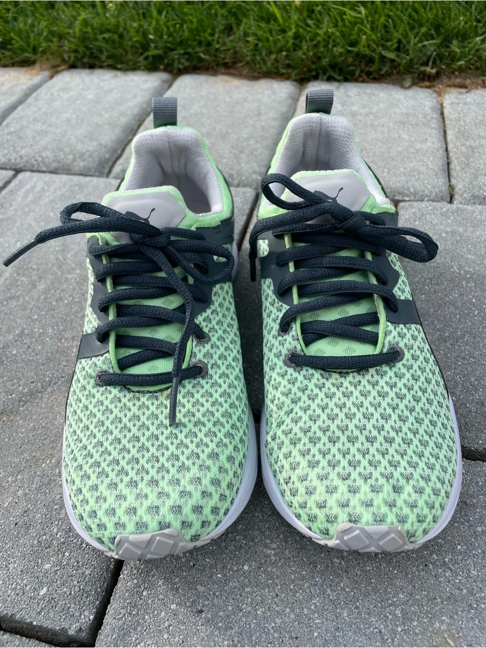 Women’s Puma Mint Green and Gray Knit Training Sneakers 6 1/2 ✨BRAND NEW✨