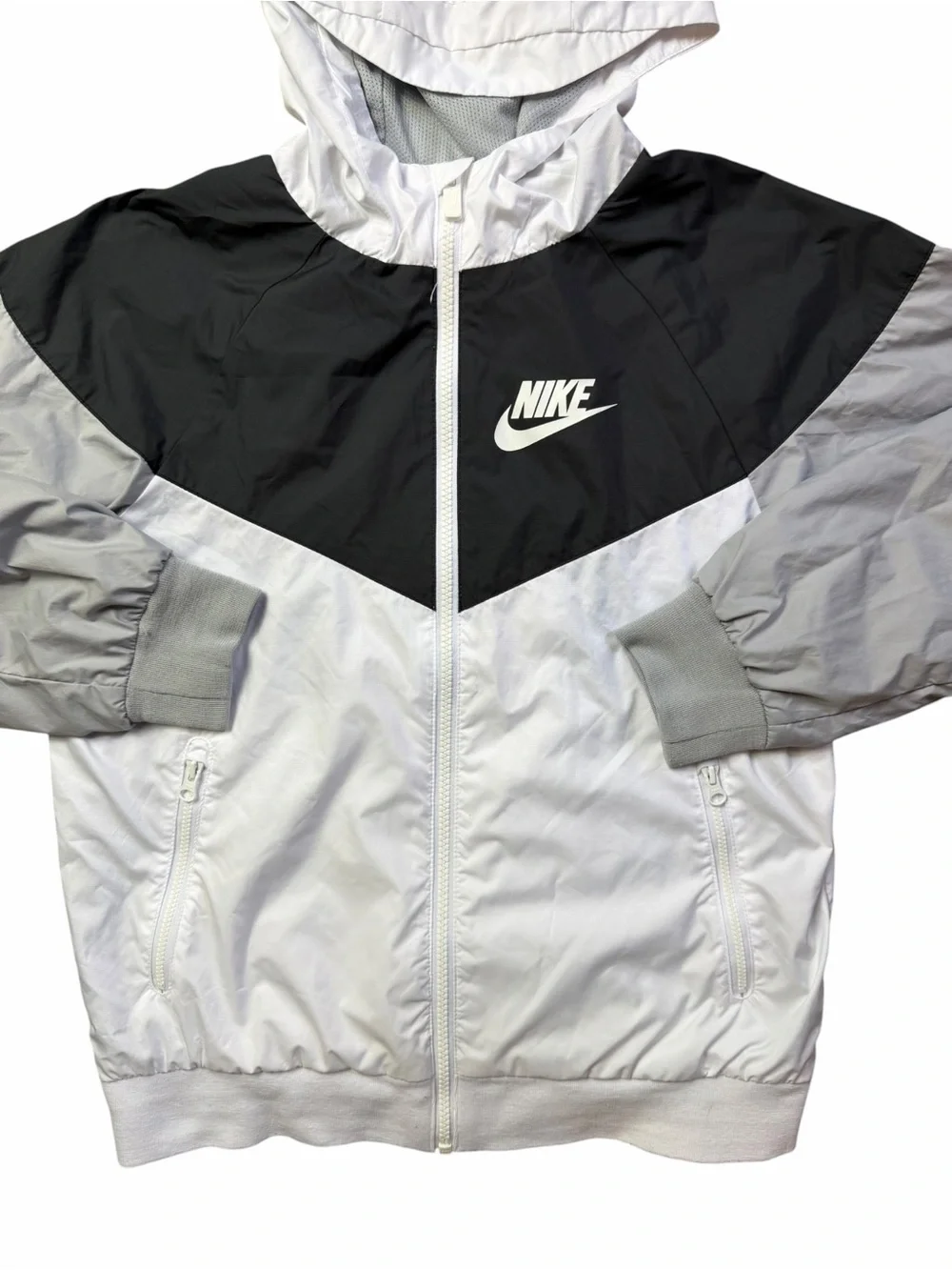 Nike hooded windbreaker