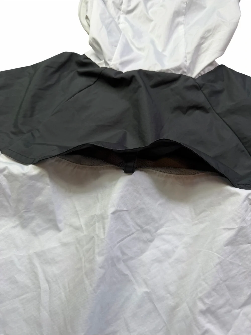 Nike hooded windbreaker
