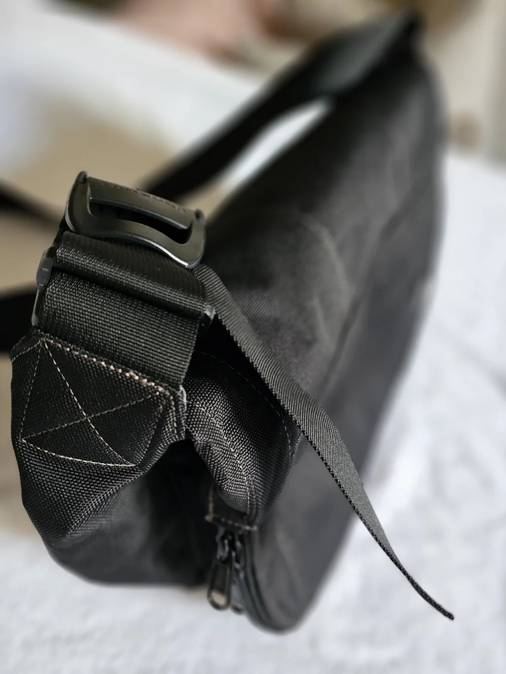Timbuk2 Black Men's Convertible Tote/Messenger Bag - Durable Everyday Carry