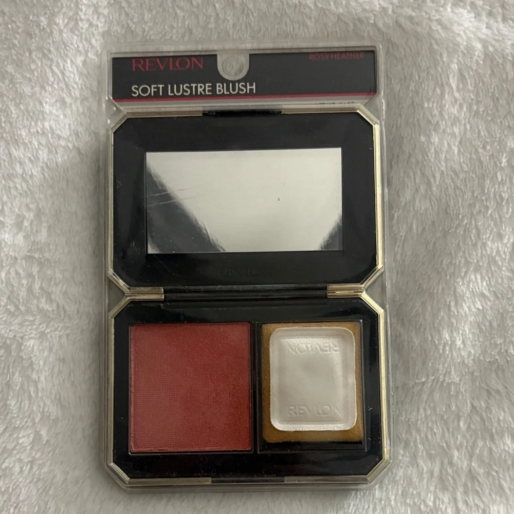 Revlon Soft Lustre Blush - Warm Coral