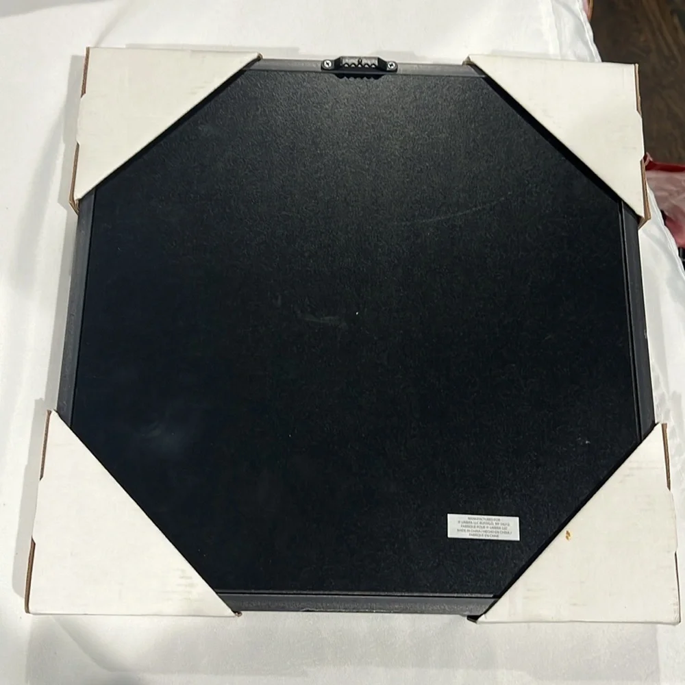 N/A picture frame