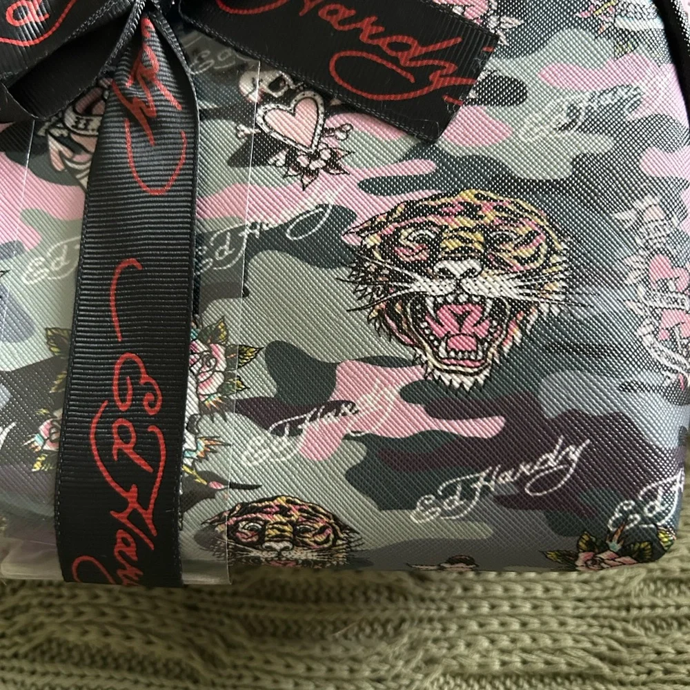 Ed Hardy ed adds