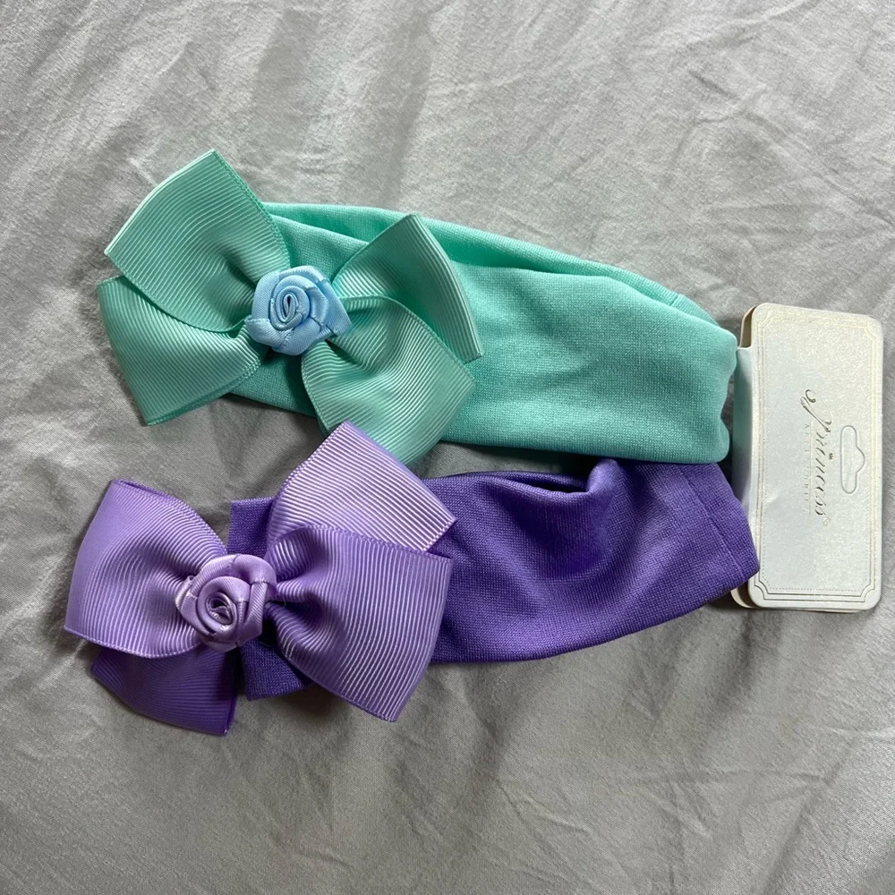2 pair of socks and 2 head band for girls‎