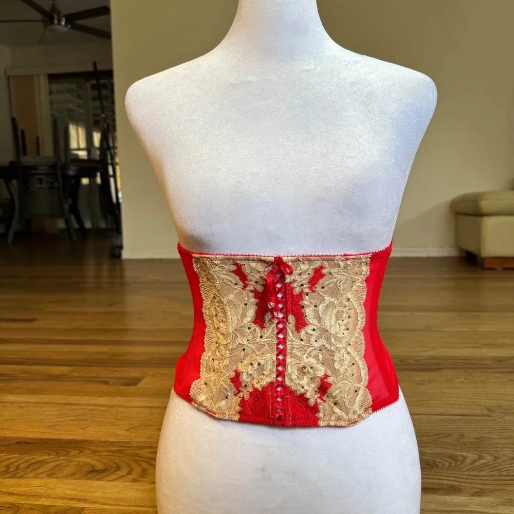 Victorias Secret Very‎ Sexy Red Lace Rhinestone Waist Cincher Corset Belt XS/S