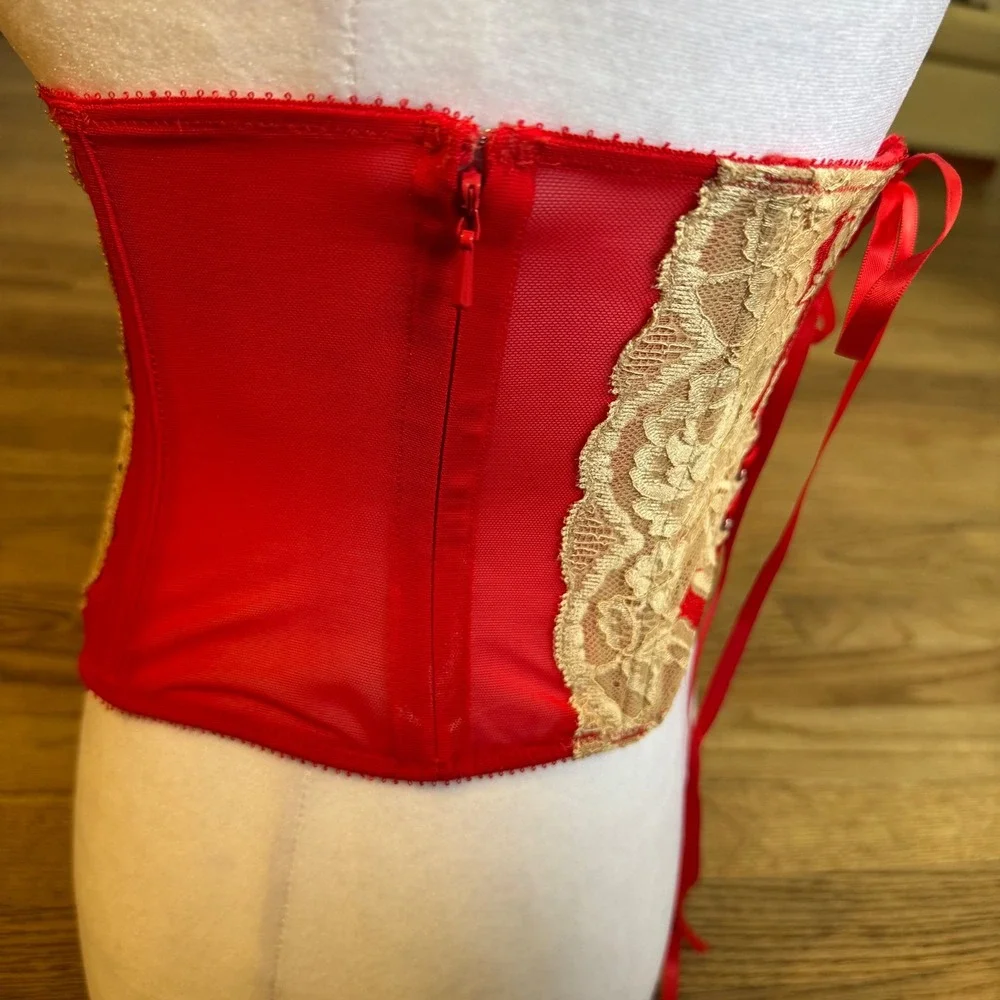 Victorias Secret Very‎ Sexy Red Lace Rhinestone Waist Cincher Corset Belt XS/S