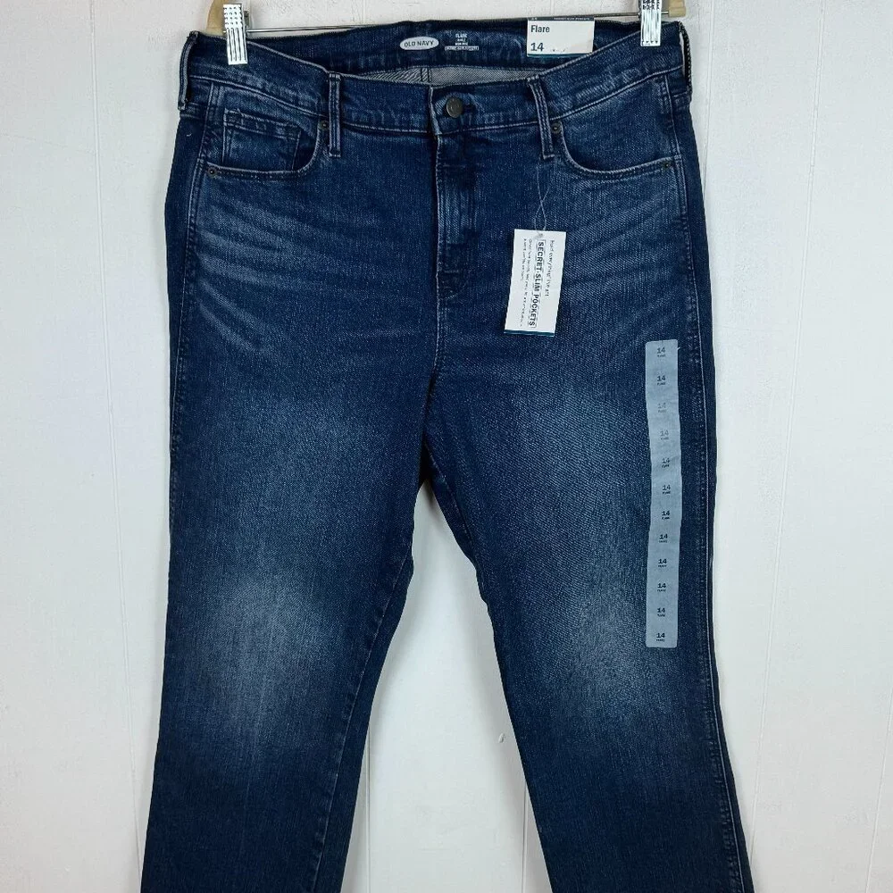 Women's Old Navy Flare Ankle High Rise Jeans Size 14 NWT