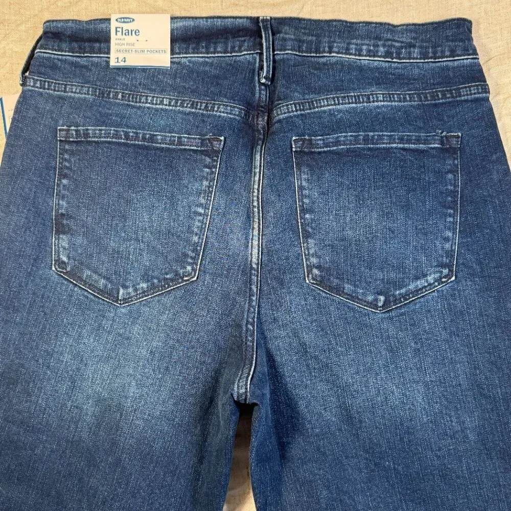Women's Old Navy Flare Ankle High Rise Jeans Size 14 NWT