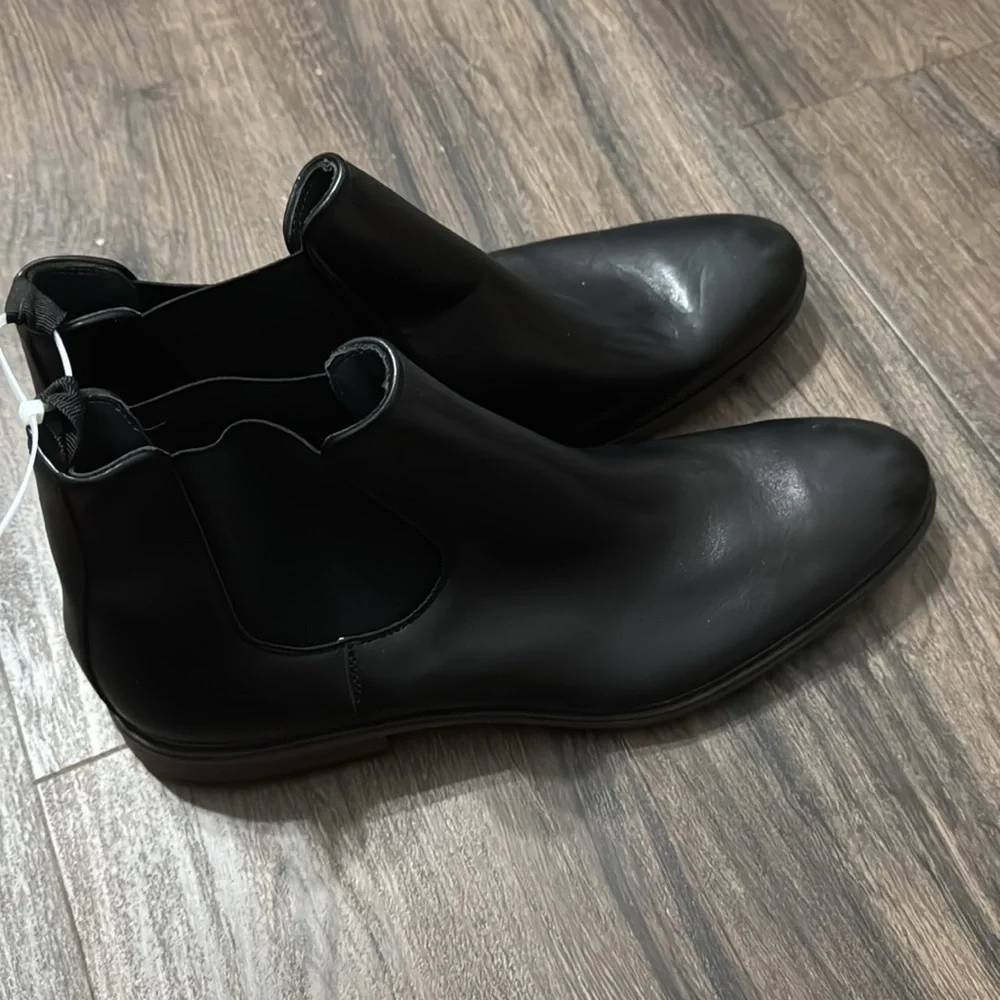 NEW! Nordstrom Leather Chelsea Boot for Men - Size 14 🛵