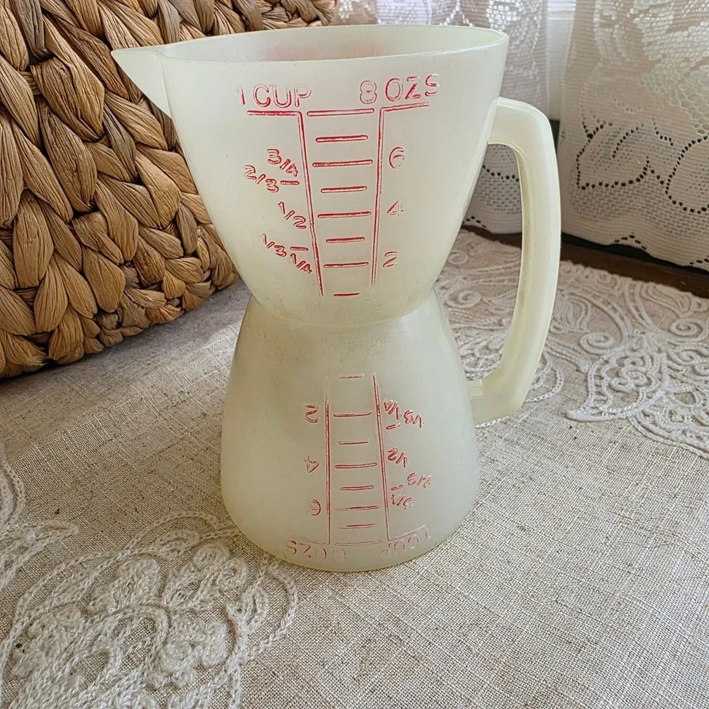 Tupperware vintage plastic