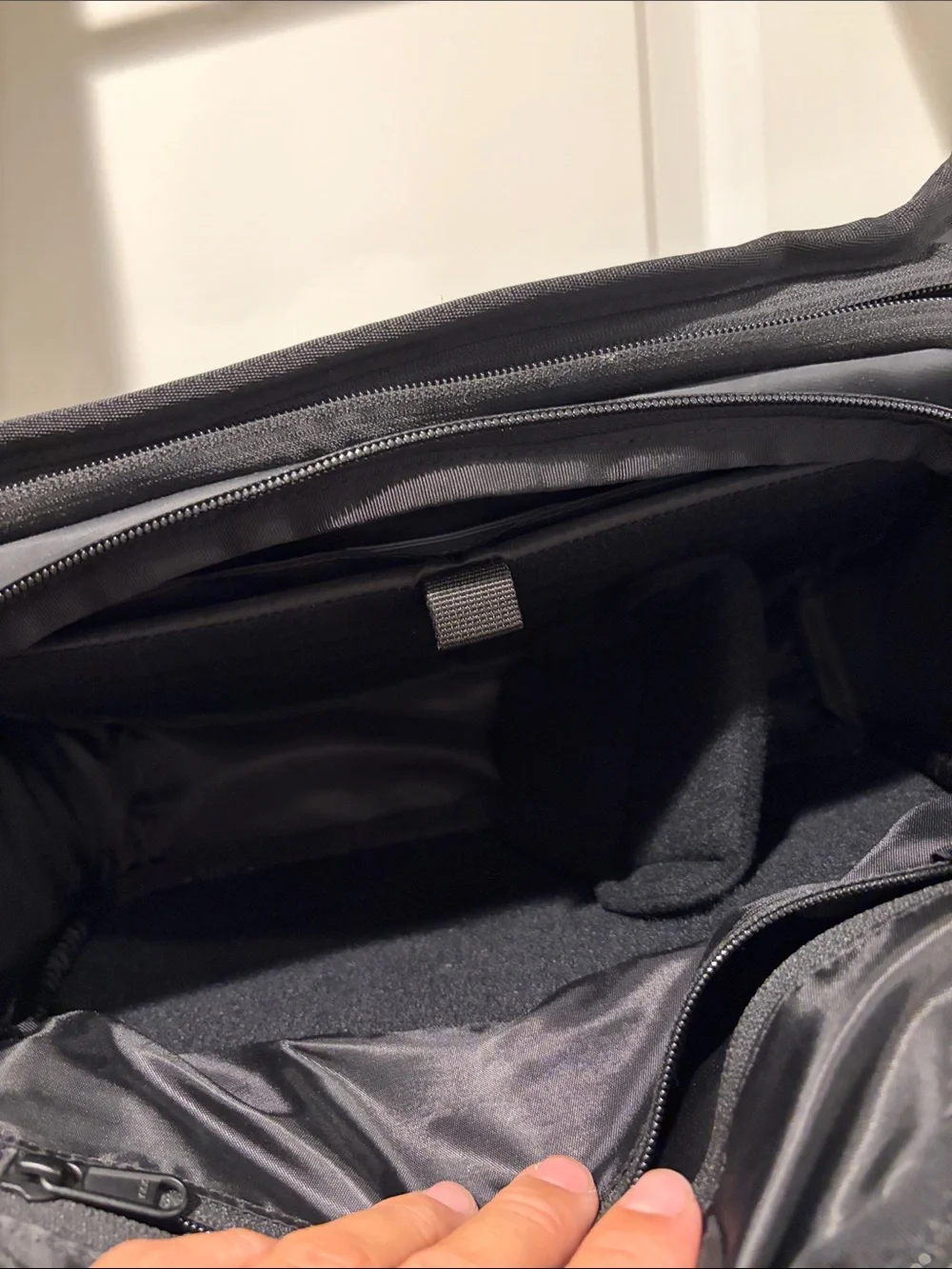 Wandrd secure black