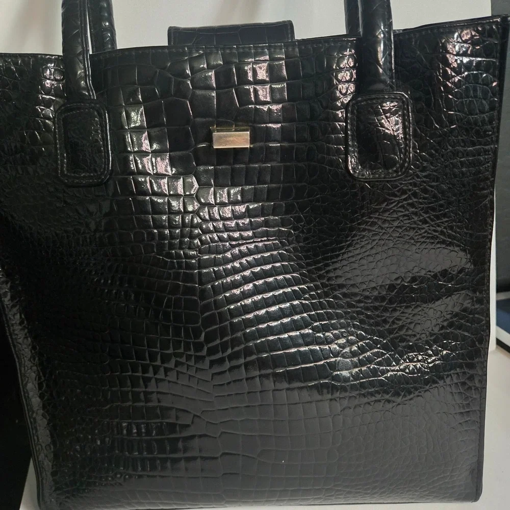 St. John Black Croc Embossed Patent Leather Tote Bag Gold Turn Lock Shoulder Bag