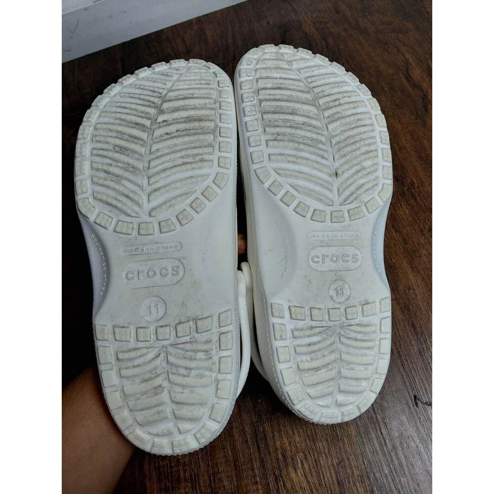 Crocs Classic Men Size 11 Sandals White Comfort Lightweight