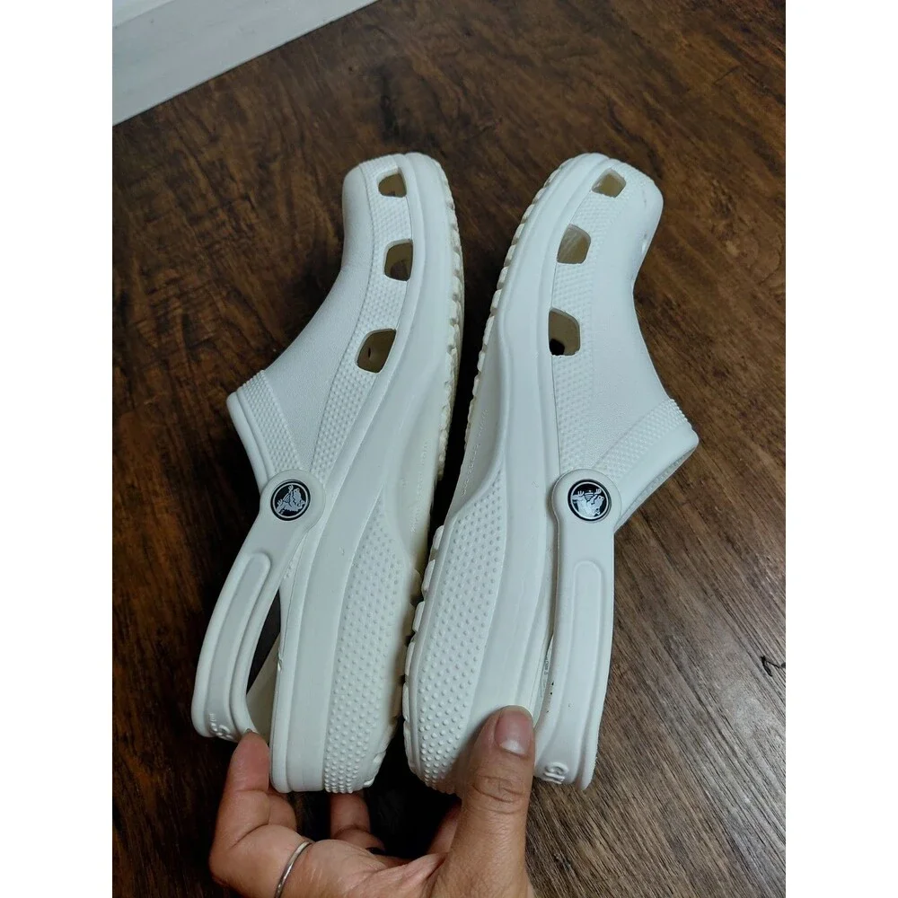 Crocs Classic Men Size 11 Sandals White Comfort Lightweight