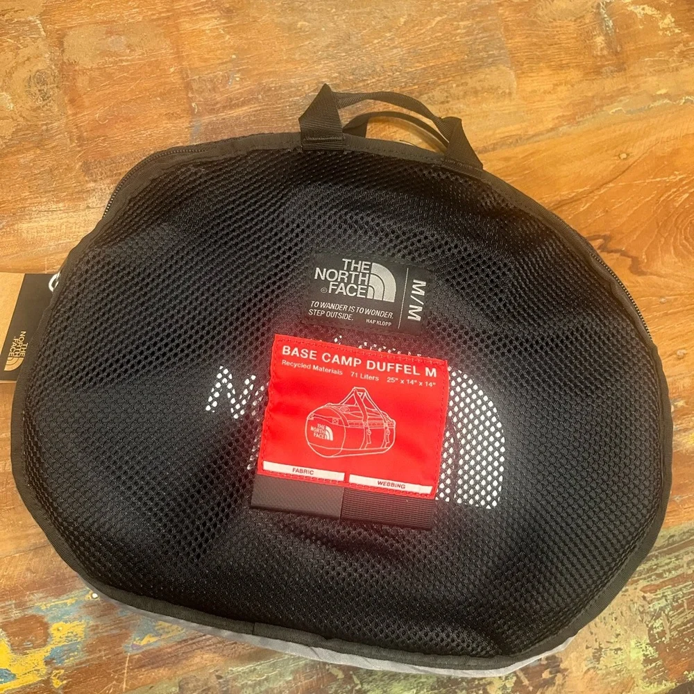NWT North Face Golden State Duffel-Medium