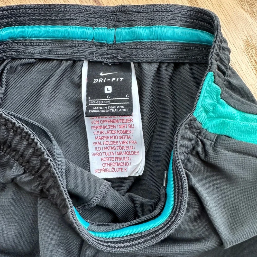 Nike score big