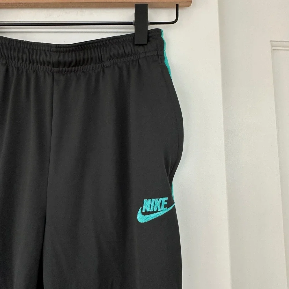 Nike score big