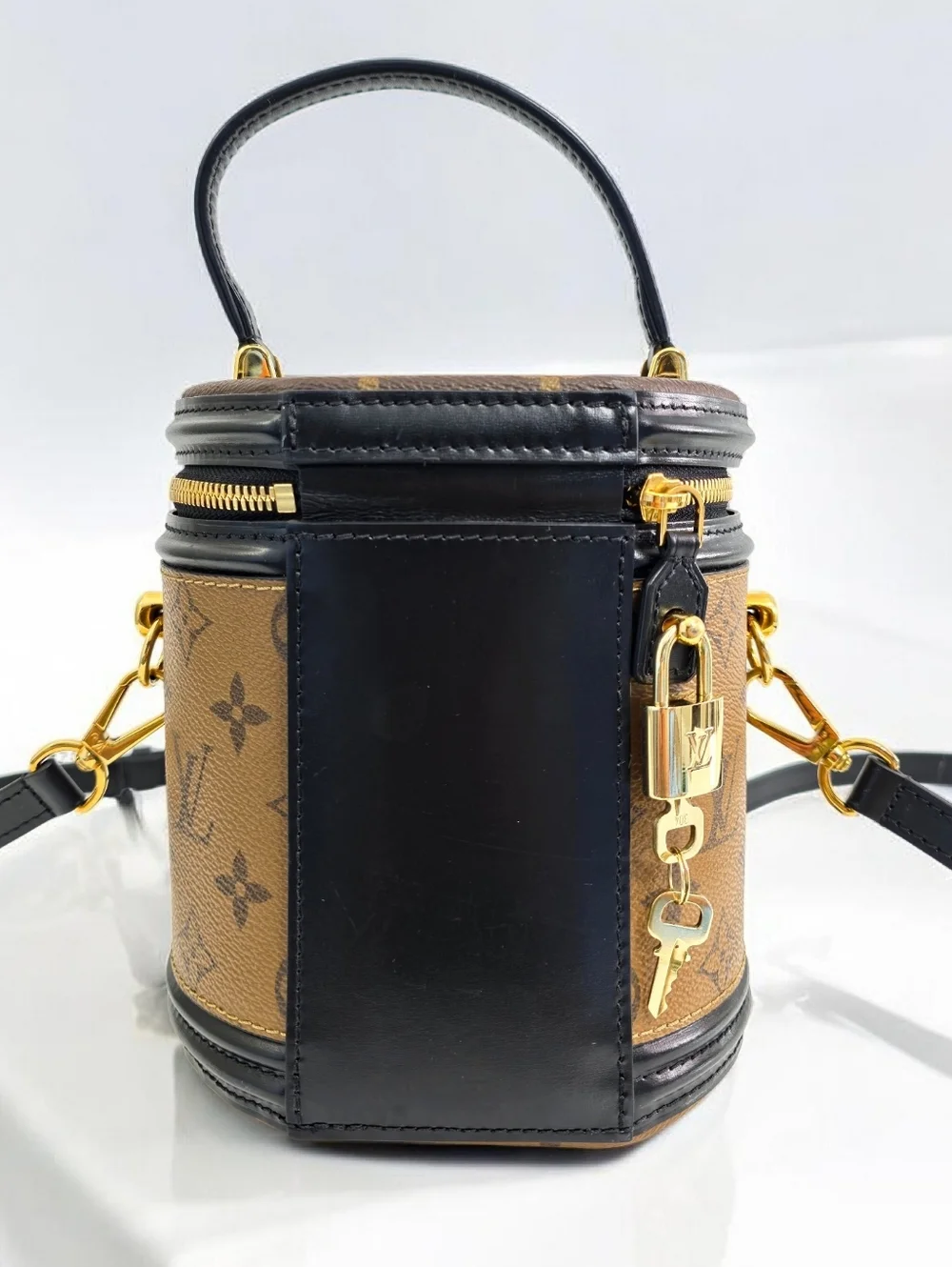 Louis Vuitton authenticity guaranteed