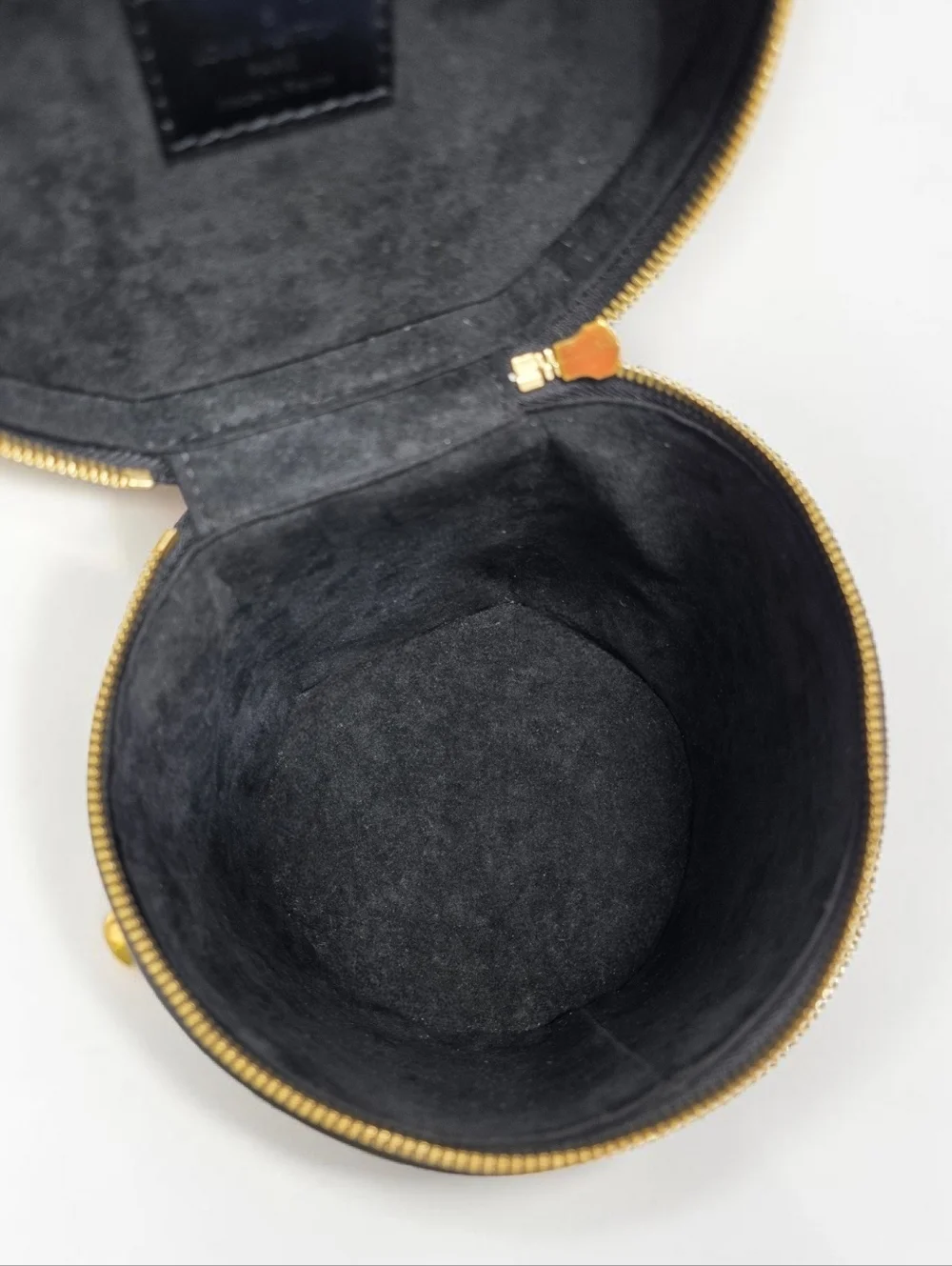 Louis Vuitton authenticity guaranteed