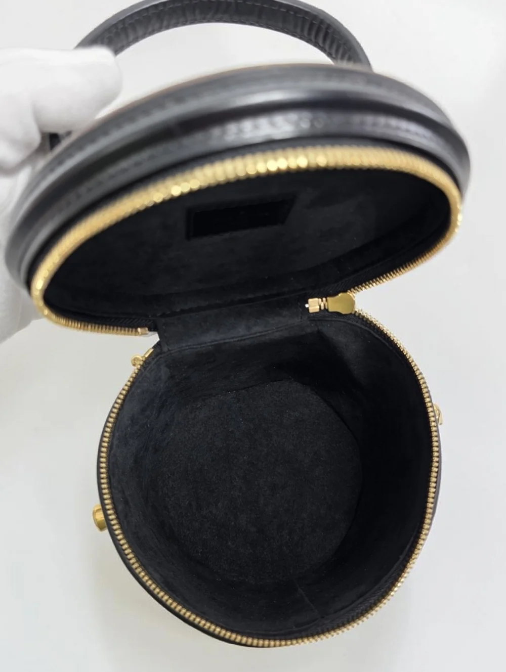 Louis Vuitton authenticity guaranteed