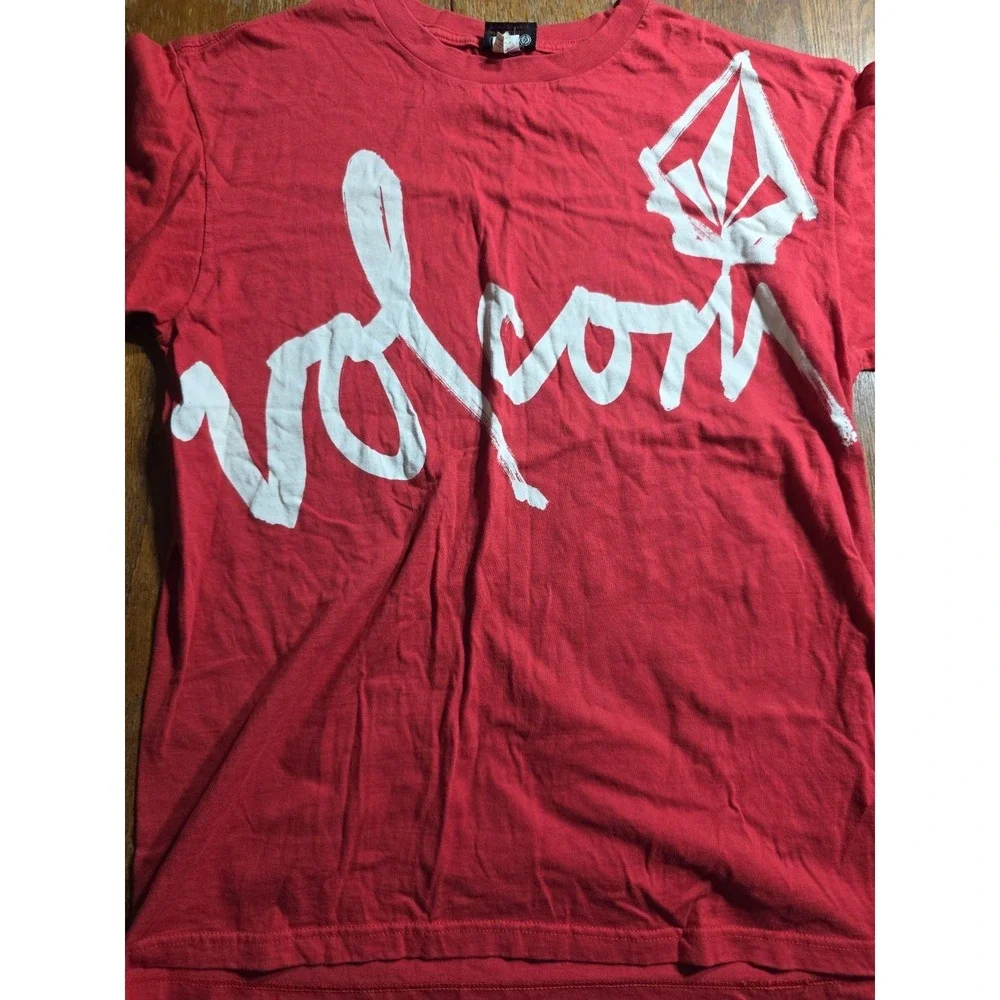 Vintage‎ Y2K Volcom Red T-Shirt L Logo Graphic Skate Surf Style Spell out