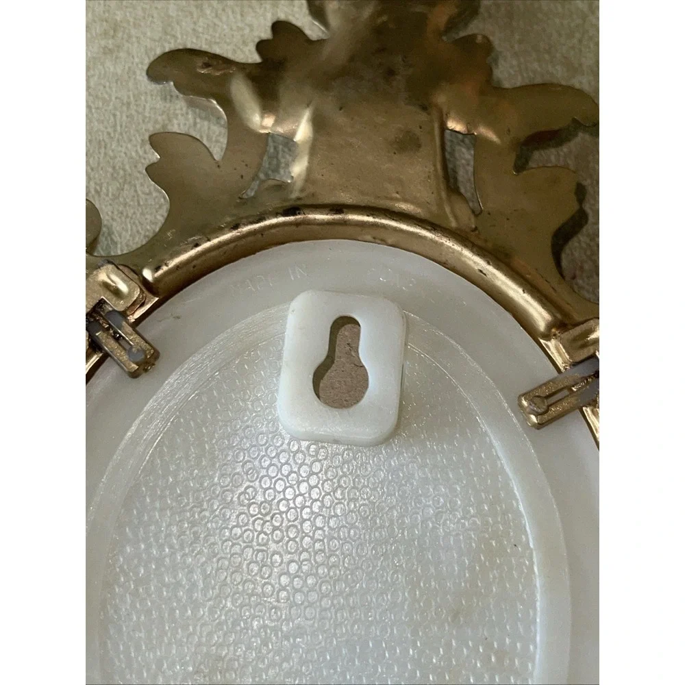 Vintage Plastic Gold Color‎ Picture Frame - 7