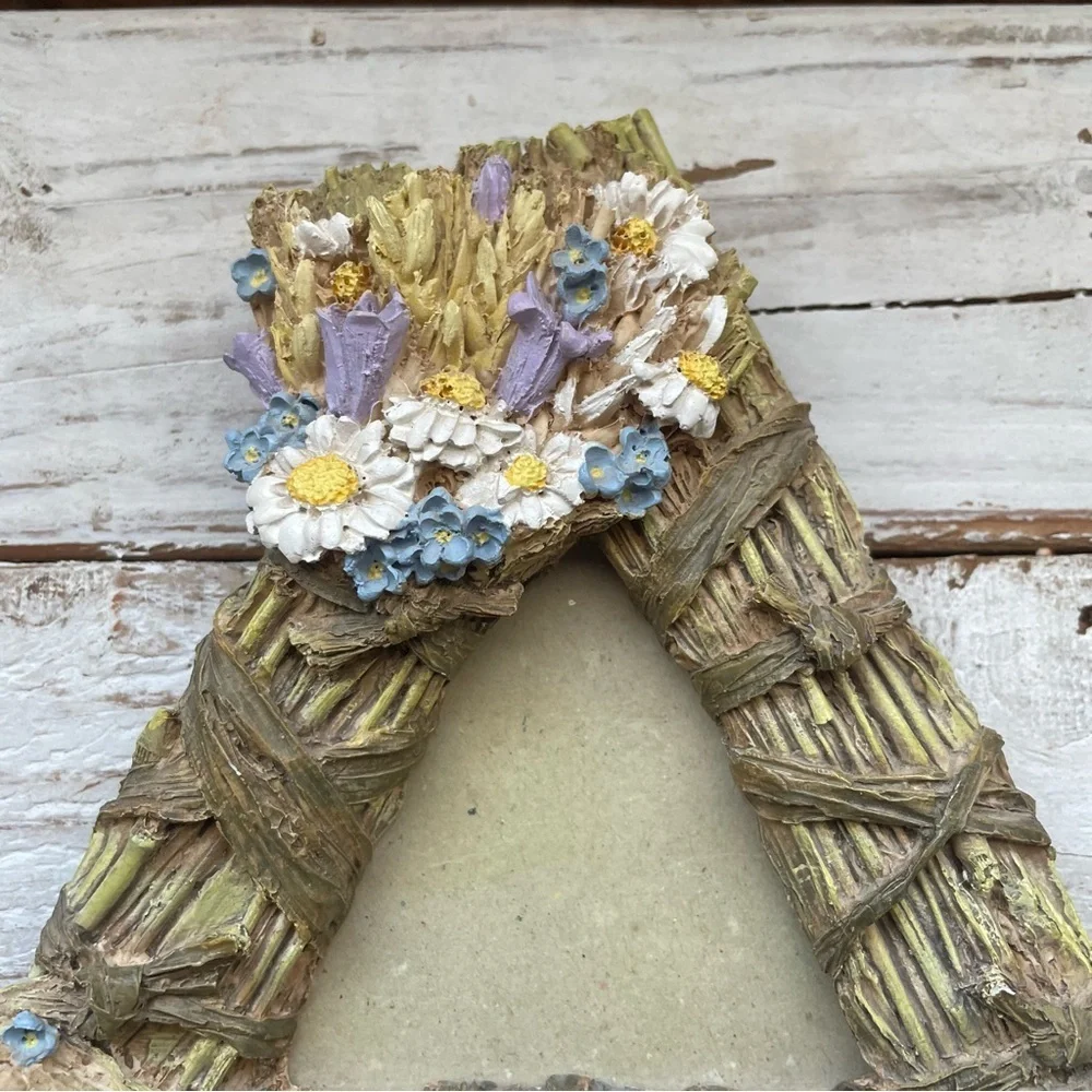 Rustic Triangle Photo Picture Frame 7”x7”Country Farmhouse Cottagecore Floral