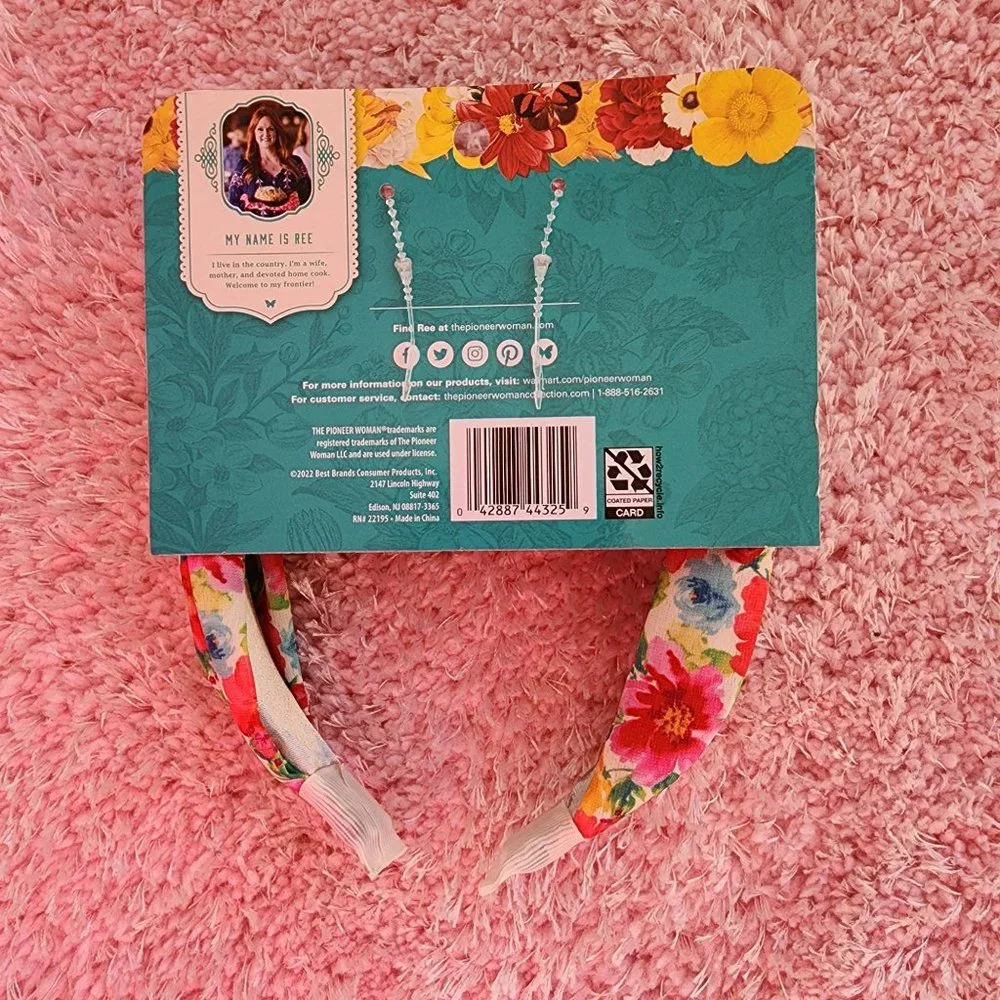 The Pioneer Woman floral knot