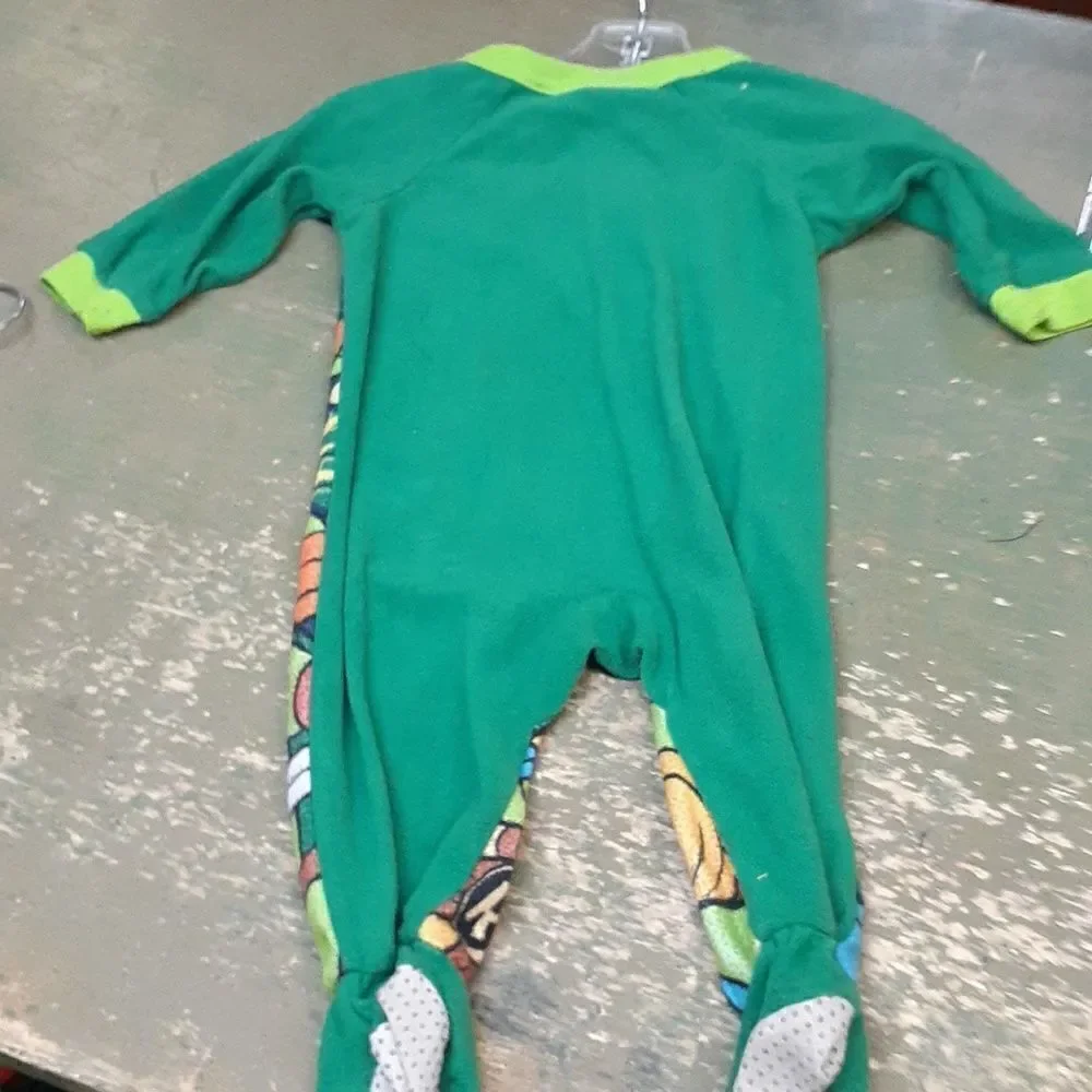 TMNT  turtle sleeper‎ size 12 M. with hat