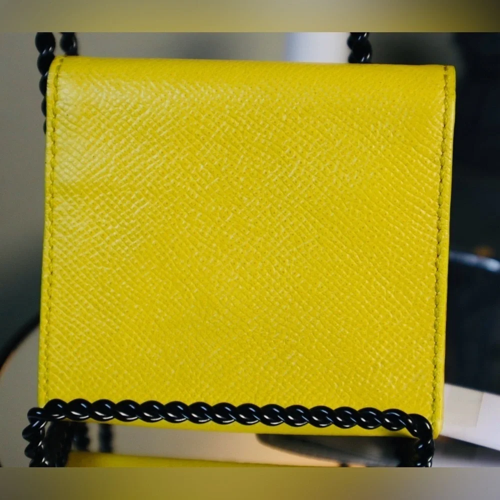 “Host Pick” Classic CHANEL Coin and Card Holder Wallet W/COA