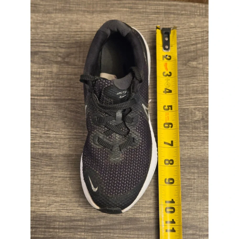Nike Renew Run Athletic Shoes Youth Size 4.5Y Black