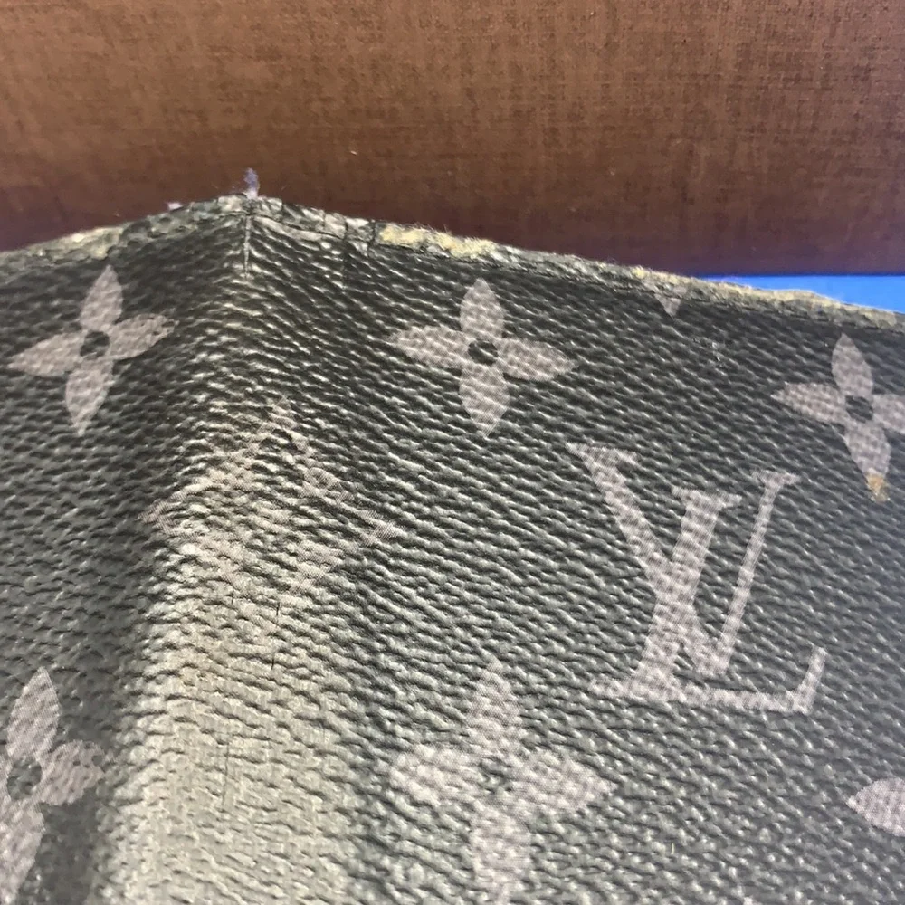 Louis Vuitton 100% authentic