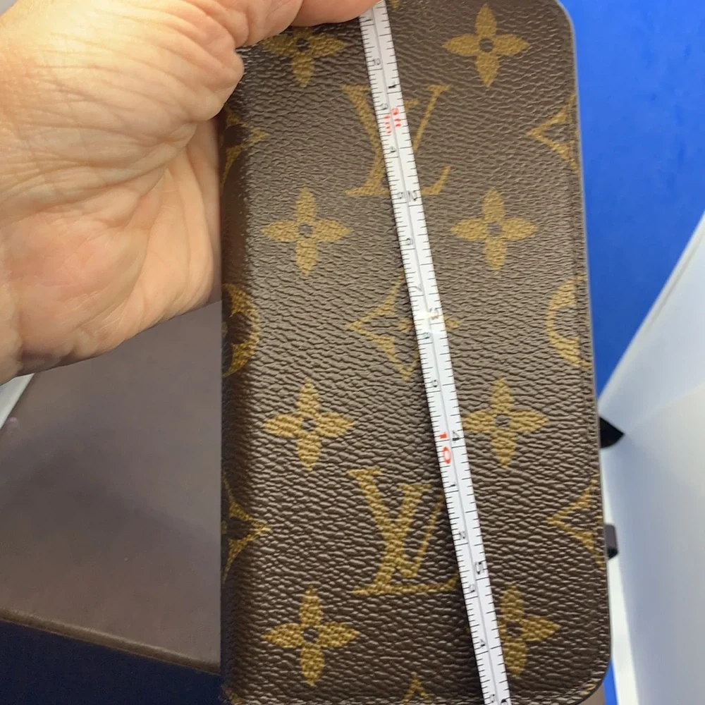 Louis Vuitton 100% authentic