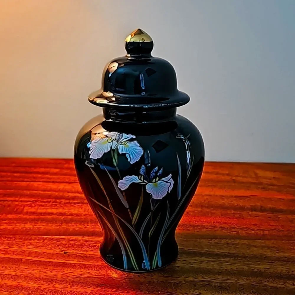 Vintage oriental black decorative jar with lid