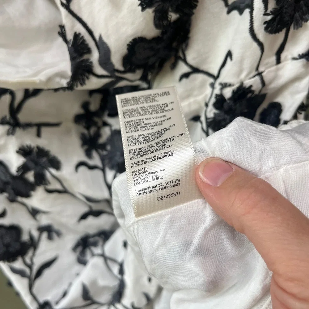 Anthropologie Black White Floral Embroidered Linen Puff Sleeve Top US 14