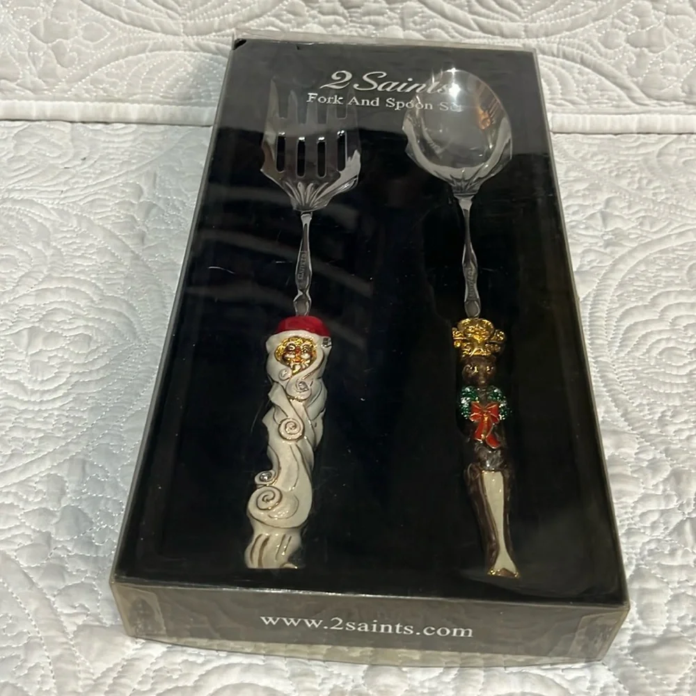 2‎ Saints fork and spoon holiday set, new
