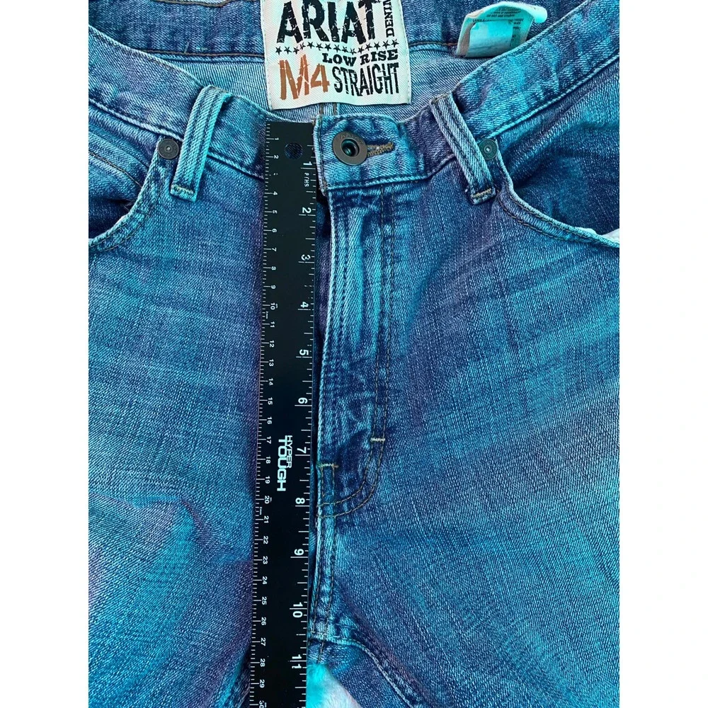 Ariat these m4