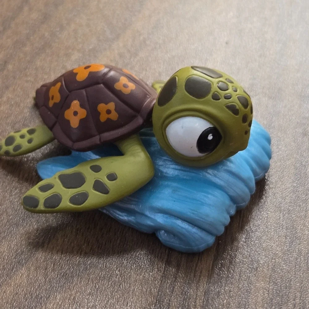 Disney‎ Finding Nemo Squirt Baby Turtle Figure PVC 2 5