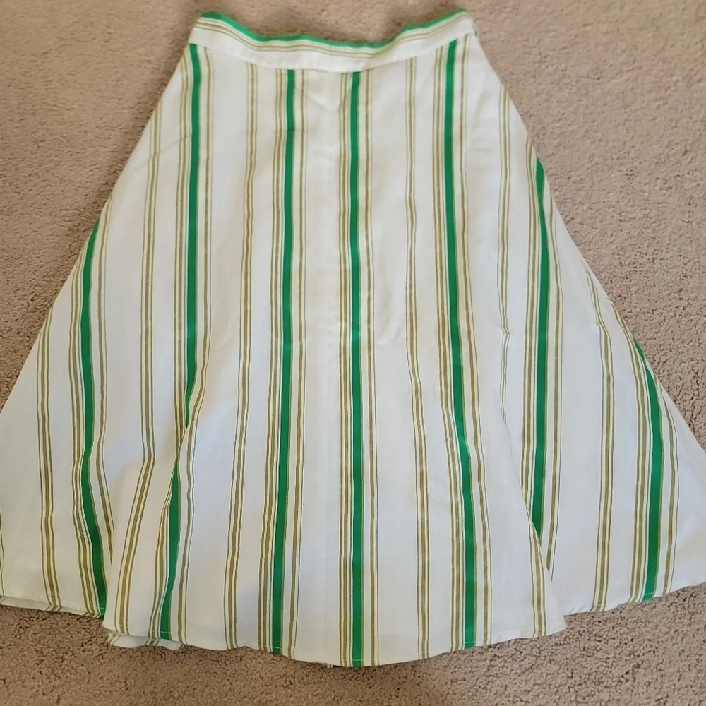 Hutch excellent its