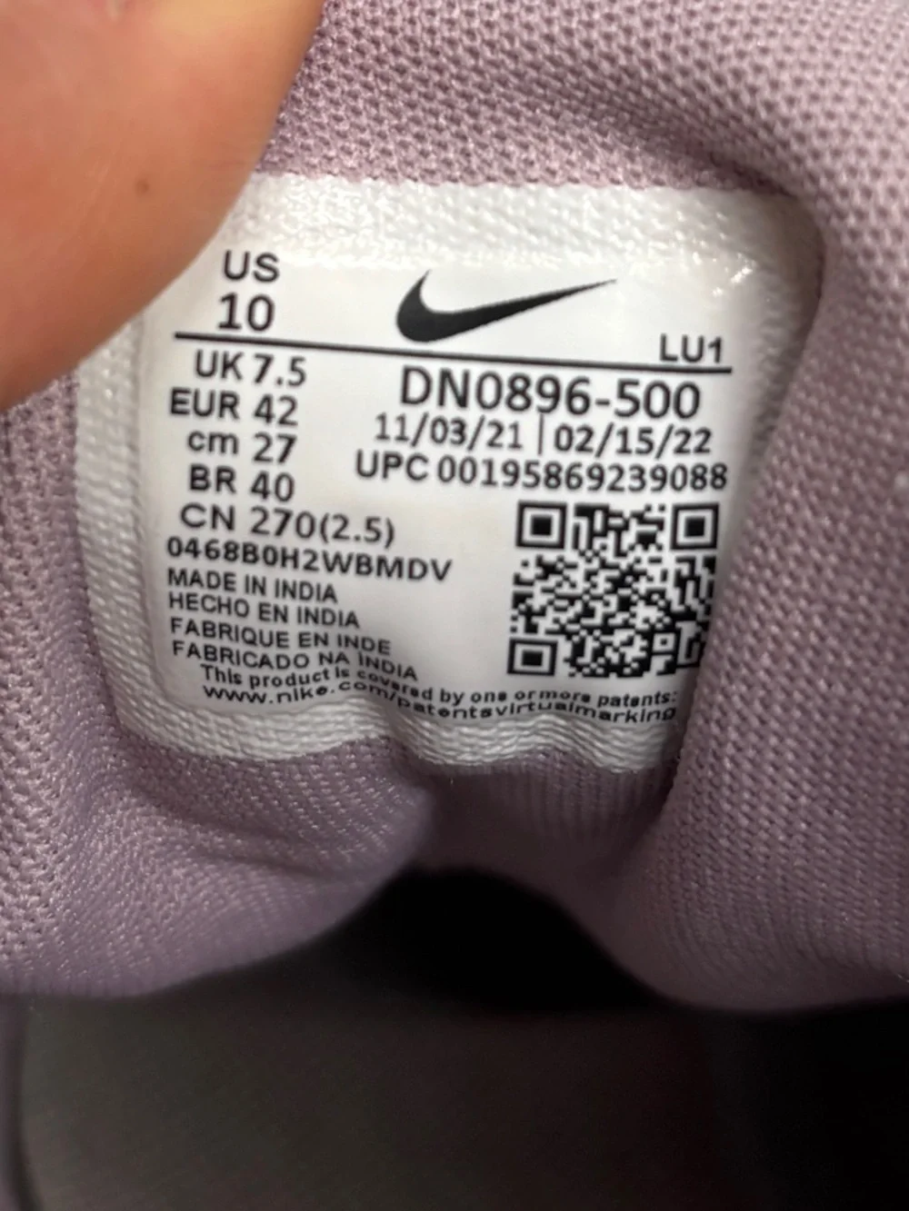 Nike size white