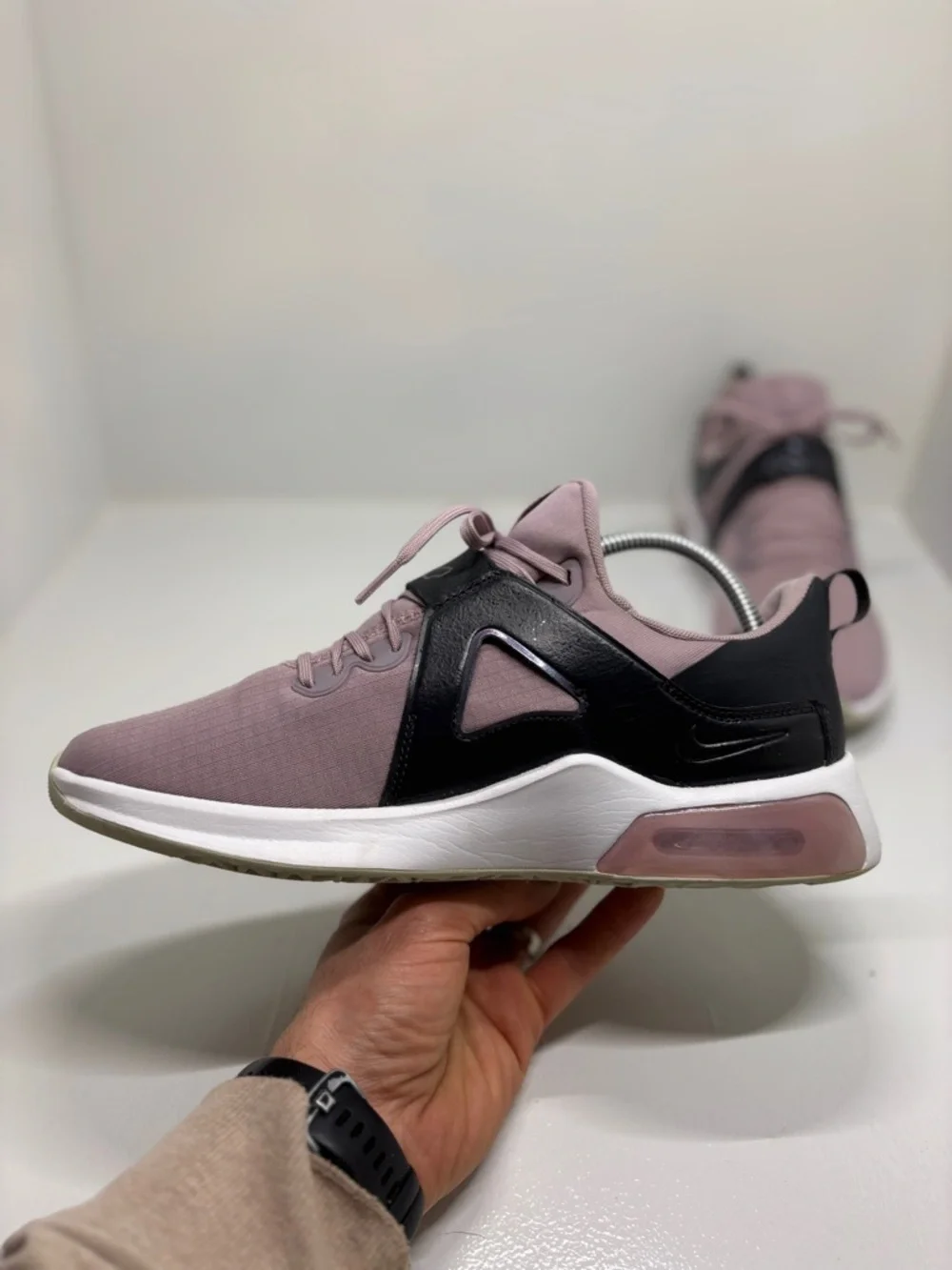 Nike support training 	•	women’s