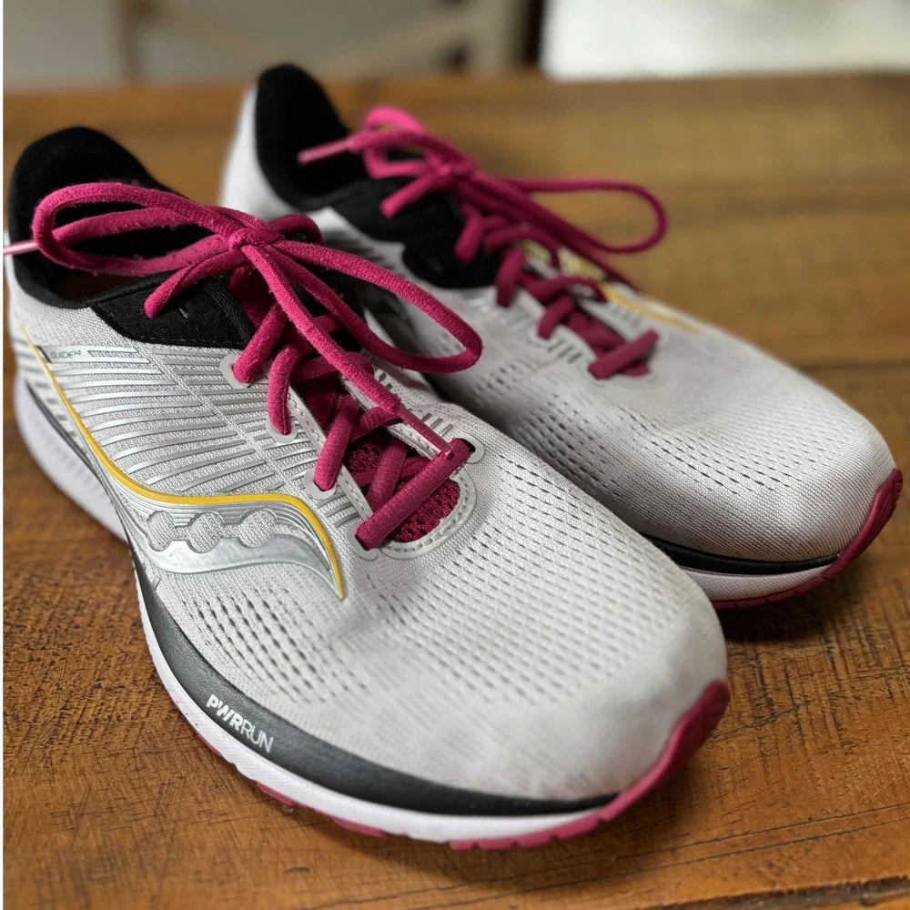 Saucony Guide 14 Womens Alloy Cherry Running Shoes PWRRUN Formfit Sneakers 11