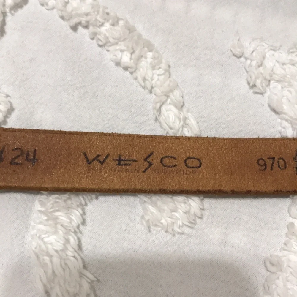 Wesco excellent gently
