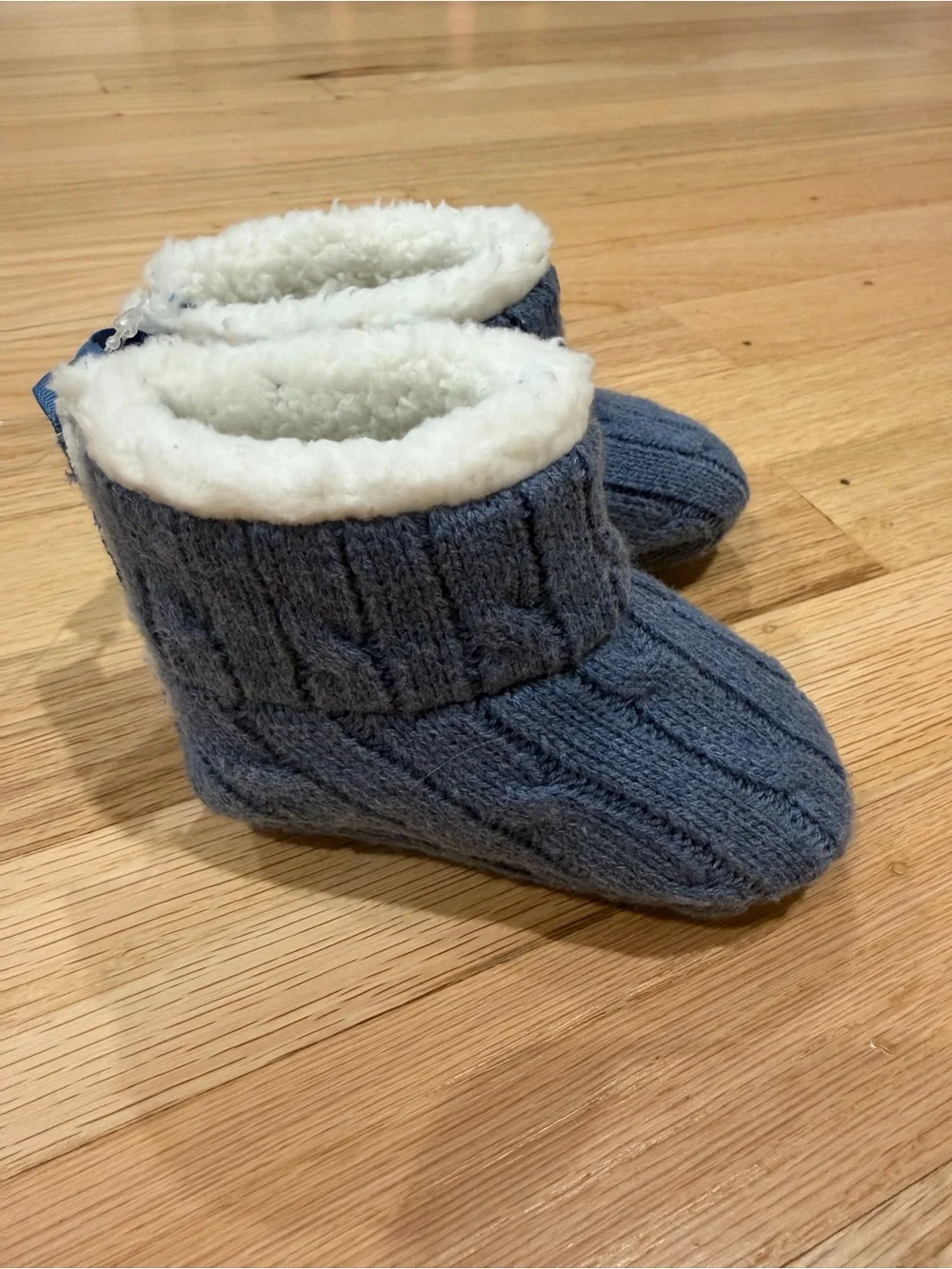 GAP soft blue